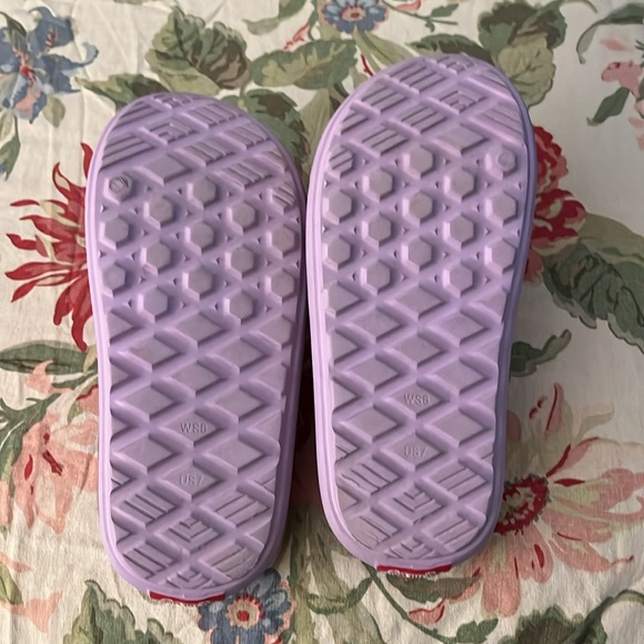 Slides - Picture 2 of 5